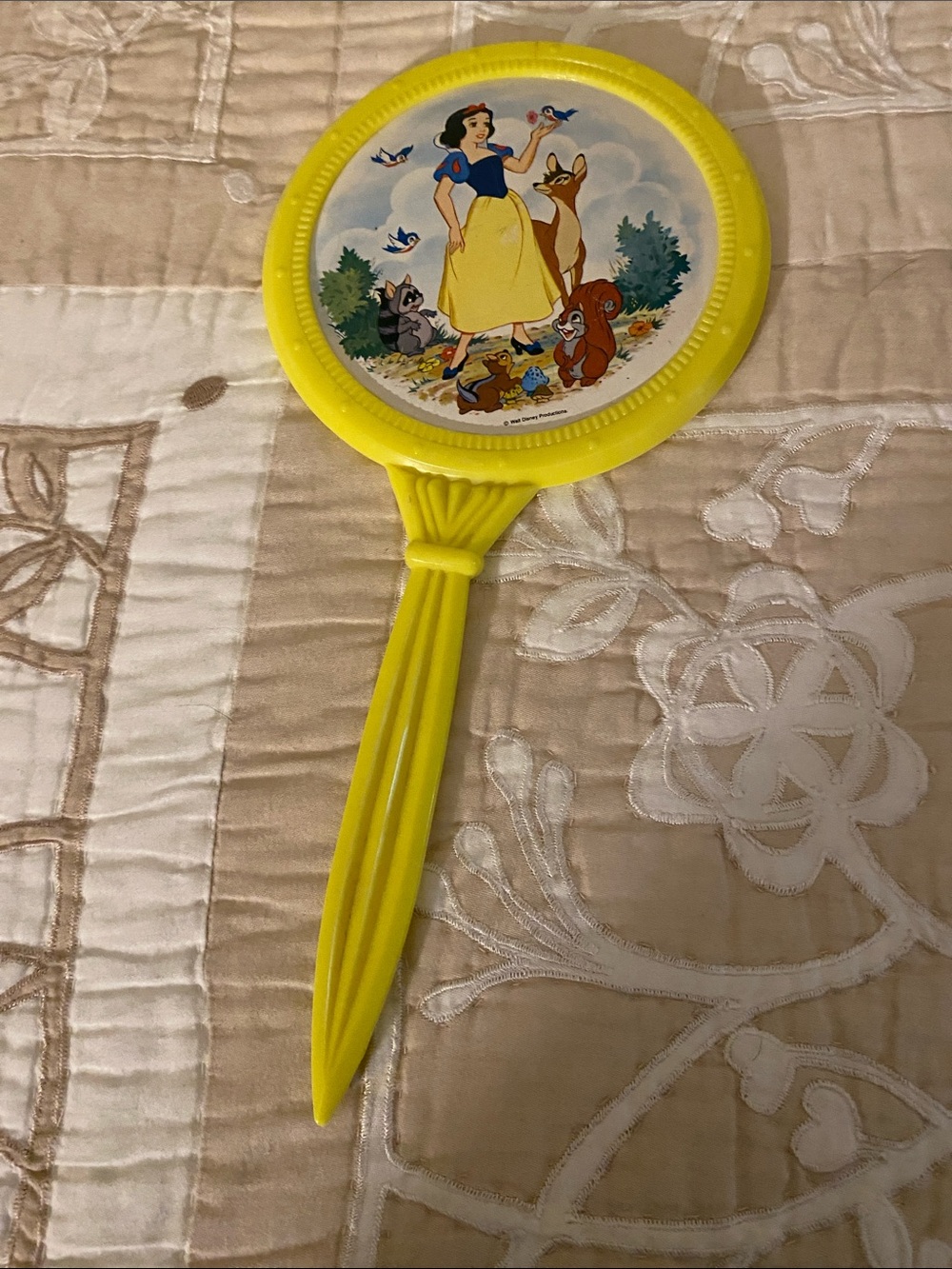 Rare Vintage Yellow Snow White Handheld Fan Cake Topper